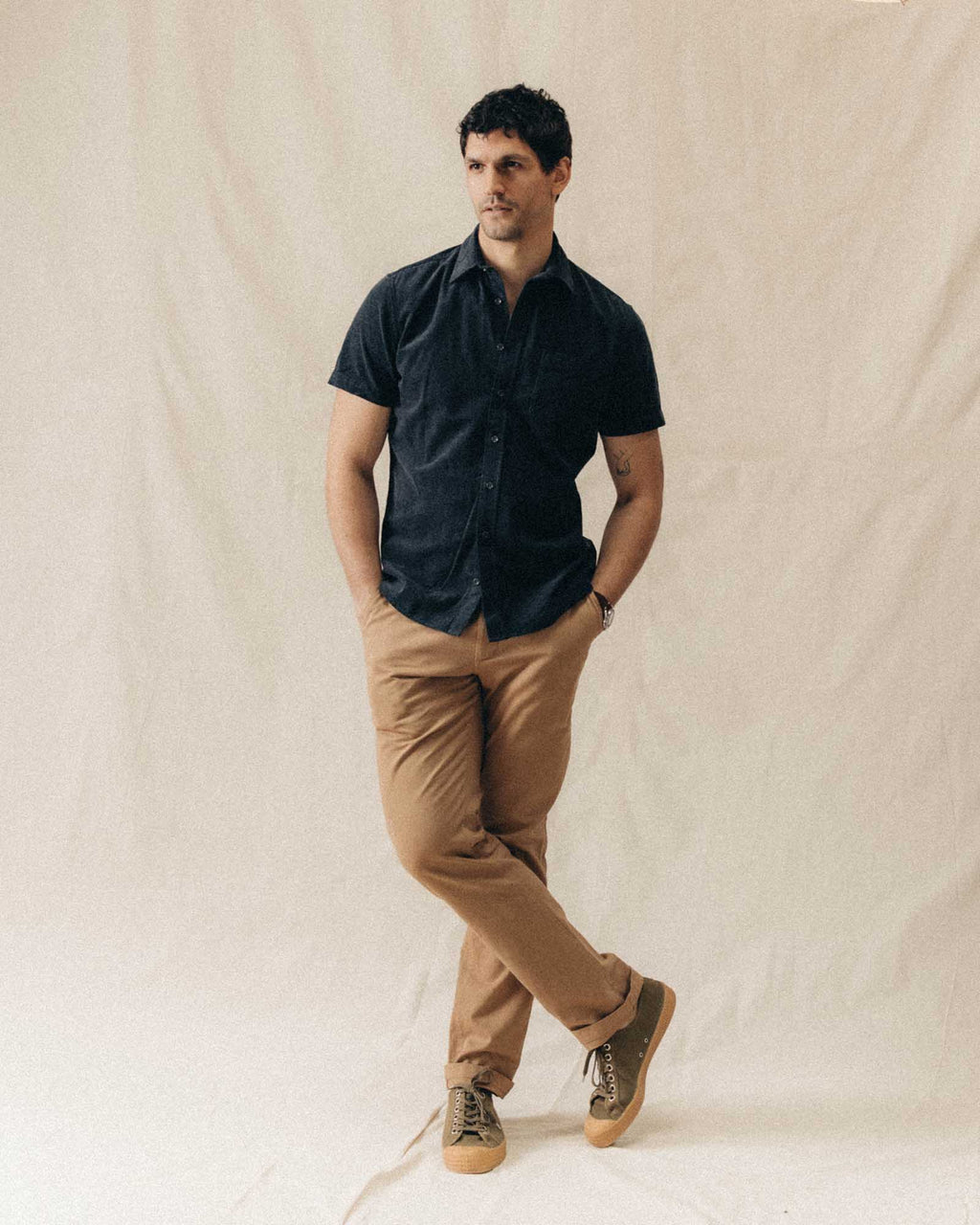 The Short Sleeve California in Heather Coal Cord