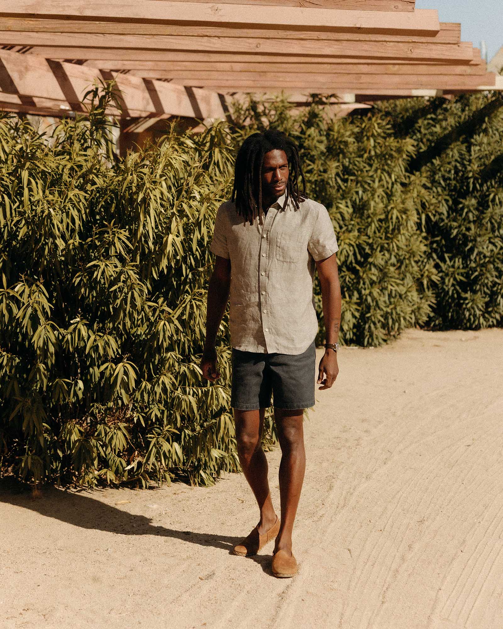 The Short Sleeve California in Morel Hemp