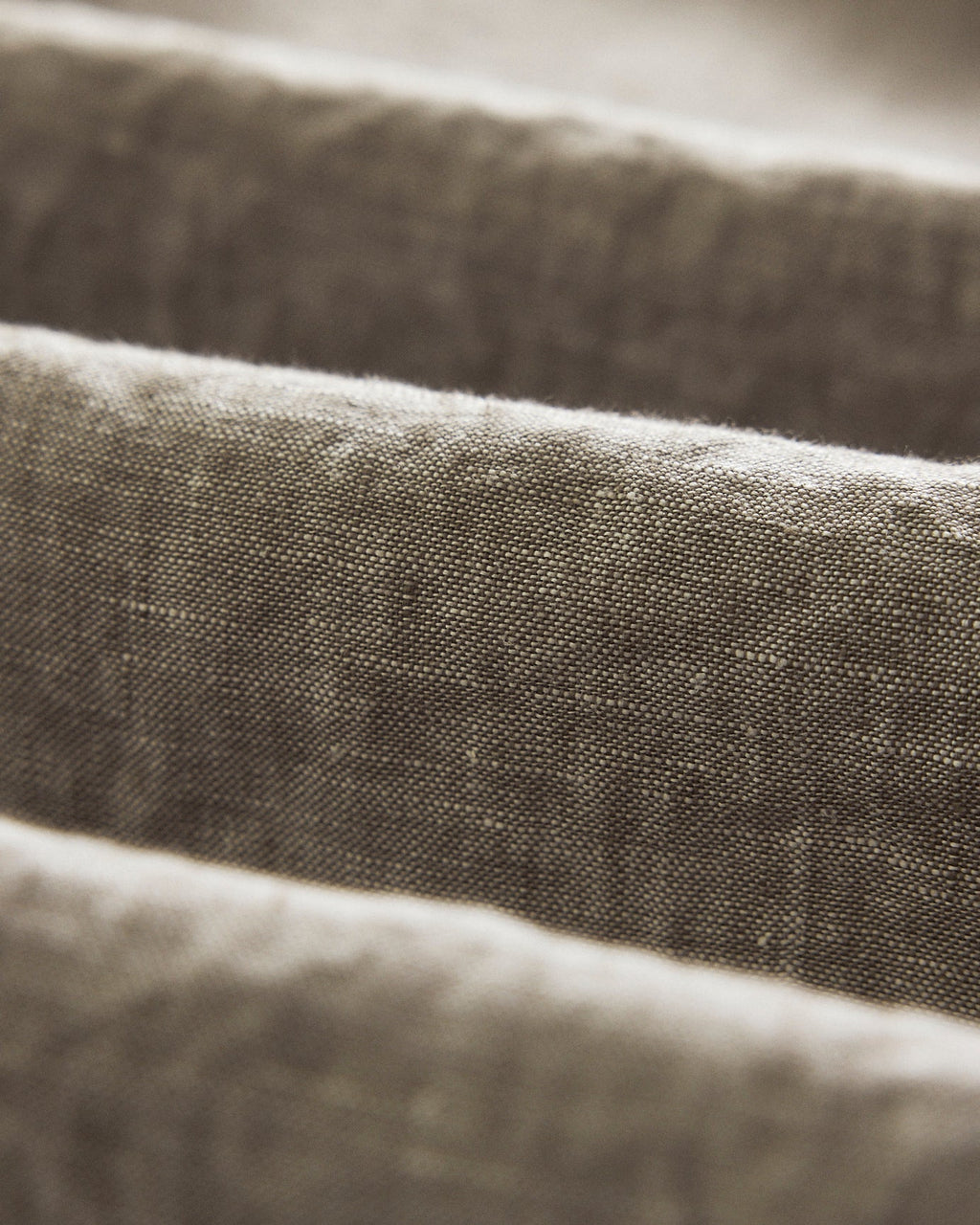 The Short Sleeve California in Morel Hemp