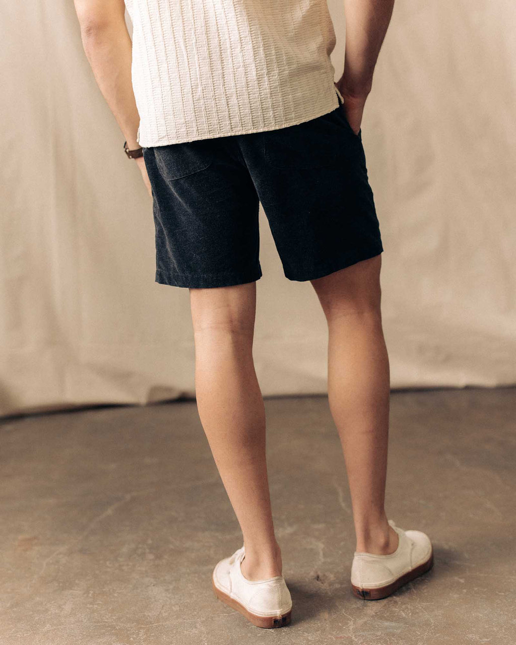 The Apres Short in Heather Coal Pincord